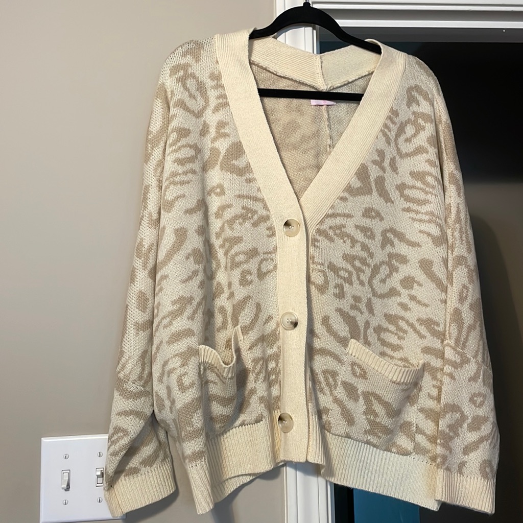 Cream/Tan Leopard Print Cardigan